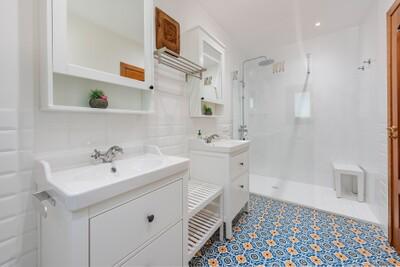 Bathroom (1)