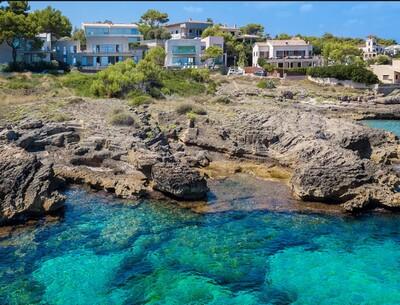 Frontline Villa sale Mallorca