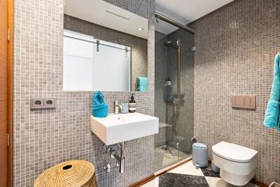 Bathroom (3)