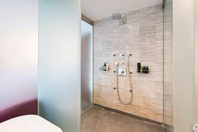 Bathroom (2)