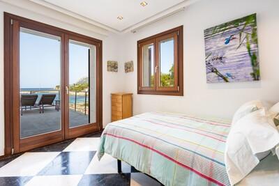 Bedroom (3)