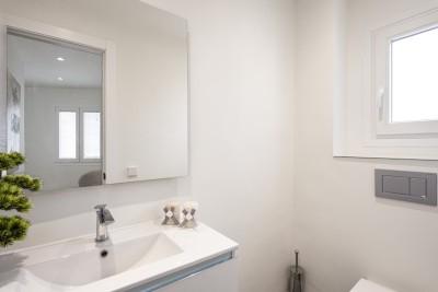 Bathroom (1)