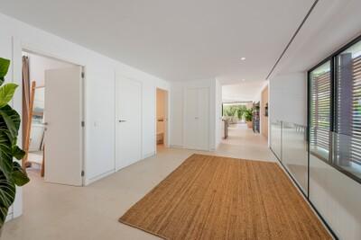 Hall (2)