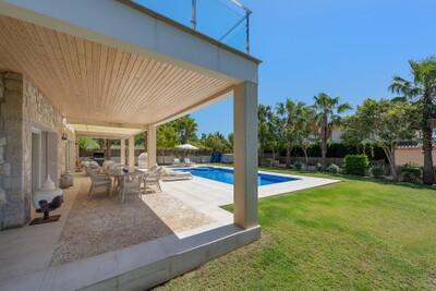 Covered Terrace (3)