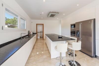 Kitchen (1)