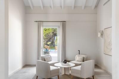 08-Sitting-area.jpg