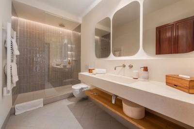 Bathroom (2)