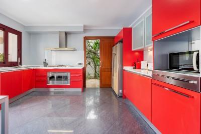 Kitchen (2)
