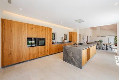 Kitchen (2)