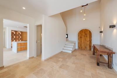Entrance Hall (1)