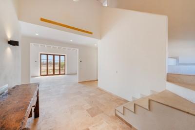 Entrance Hall (2)