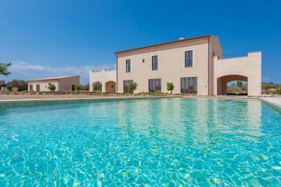 Exterior and Pool (1)