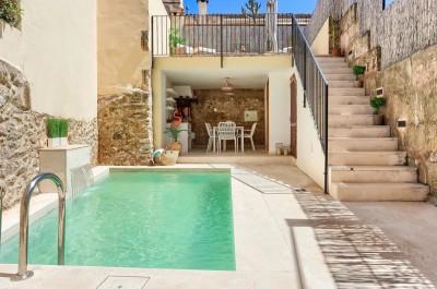 Exterior and Pool (3)