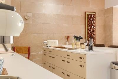 Kitchen (2)