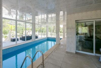 Indoor pool (2)