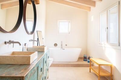 Bathroom (2)