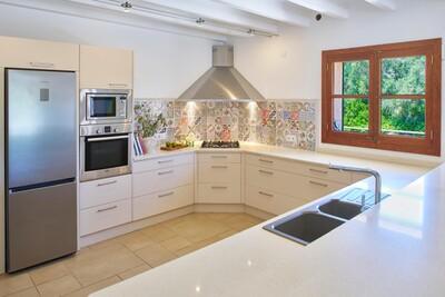 Kitchen (2)