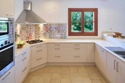 Kitchen (1)