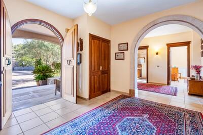 Entrance Hall.jpg