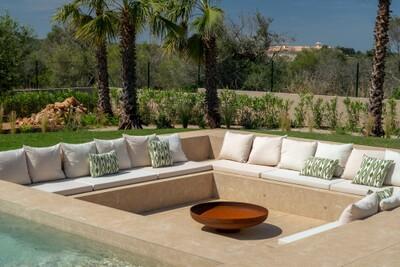 Outdoor Seating