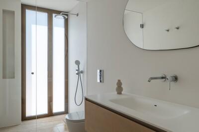 Bathroom (2)