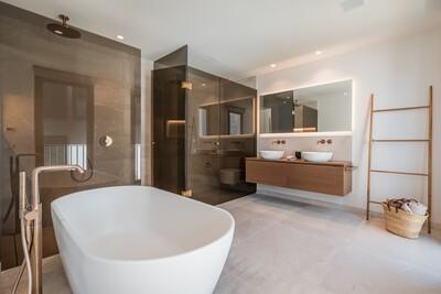 Bathroom (2)