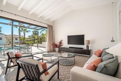 Living Room (1)