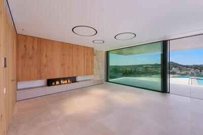 Living area (2).jpg
