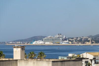 View (2)