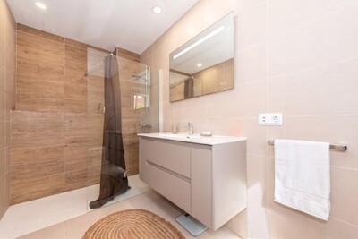 AI Bathroom (1)