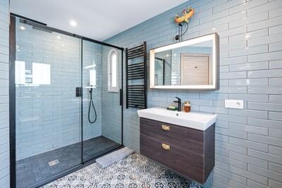 Bathroom (3).jpg