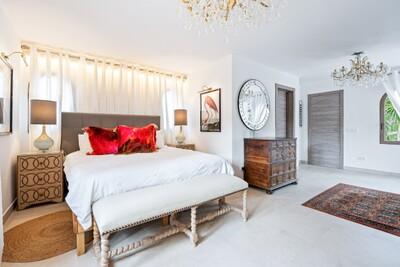 Bedroom (5).jpg