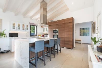 Kitchen (1)