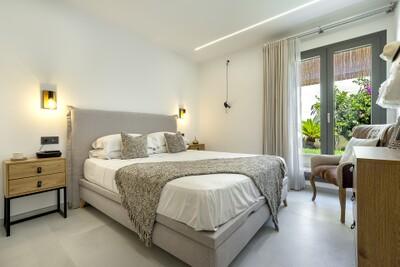 Bedroom (2)