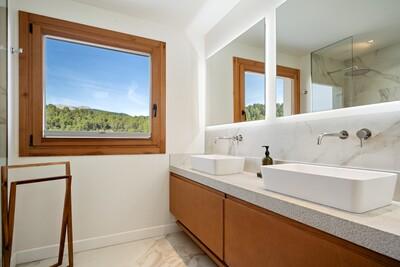 Bathroom (3)
