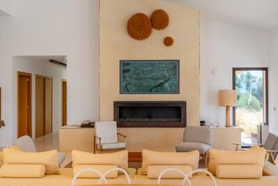 Living Room (2)