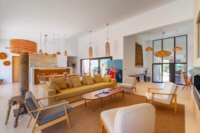 Living Room (4)