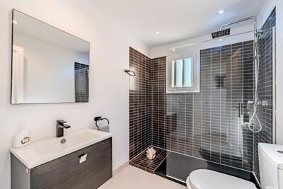 Bathroom (2)