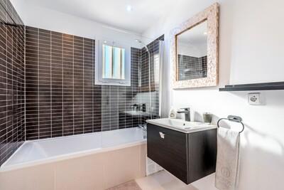 Bathroom (1)