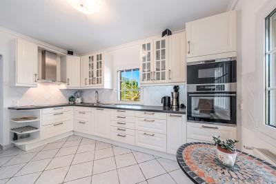 Kitchen (2)