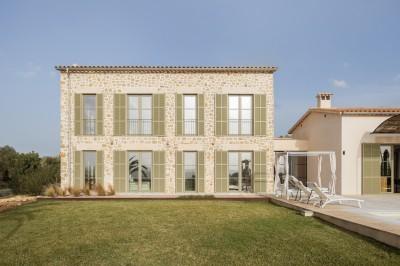 Exterior and Pool (2)