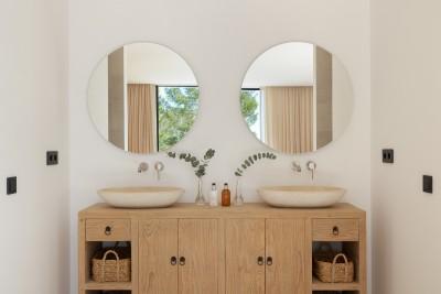13_Sun Valley_Bathroom