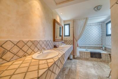 Suite 2 (9)