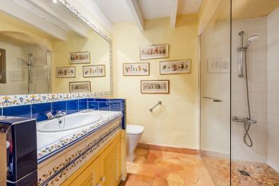 Bathroom (1)