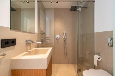 Bathroom (2)