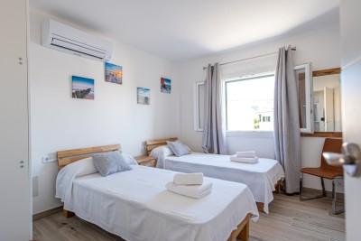 Bedroom (6)