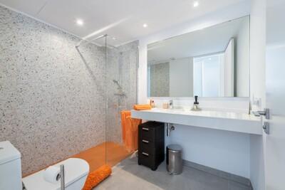 Bathroom (2)