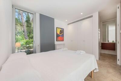 Bedroom (2)