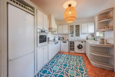 Kitchen (1)