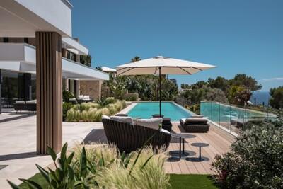 Exterior and Pool (1)